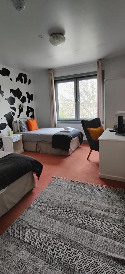 Hotel Square Tomintoul Eksteriør bilde