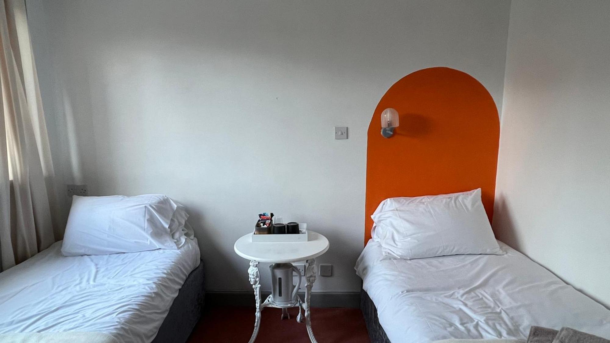 Hotel Square Tomintoul Eksteriør bilde